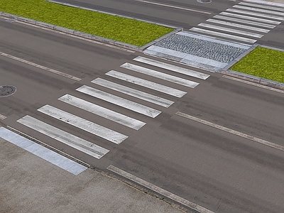 现代道路 路面 人行道 绿化带 井盖