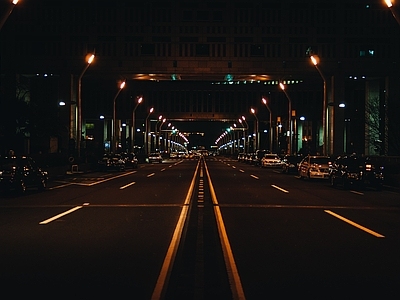 城市街道夜景