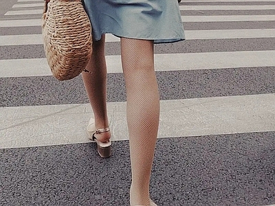 现代纸书本 照片