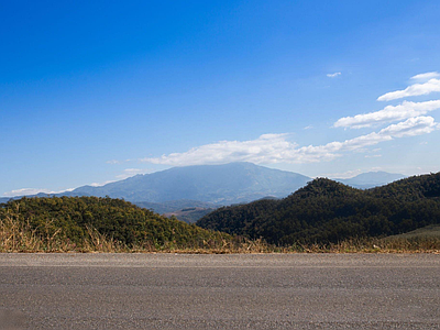 现代其他外立面 公路立面远山油漆