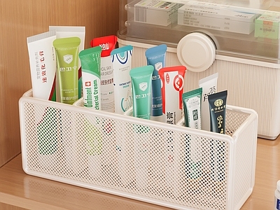 现代简约其他生活用品 药膏 牙膏 医药箱 药 摆件