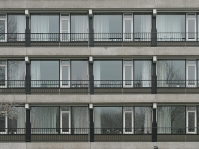 白天建筑