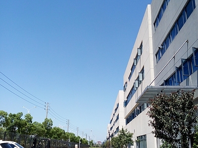 道路外景
