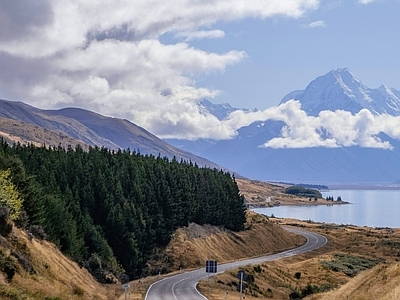公路 盘山公路 山间公路 蓝天白云