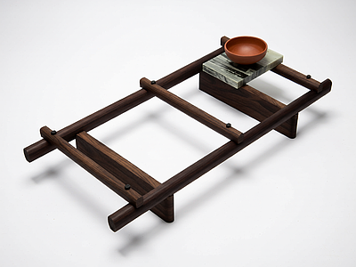 木质茶几带装饰品